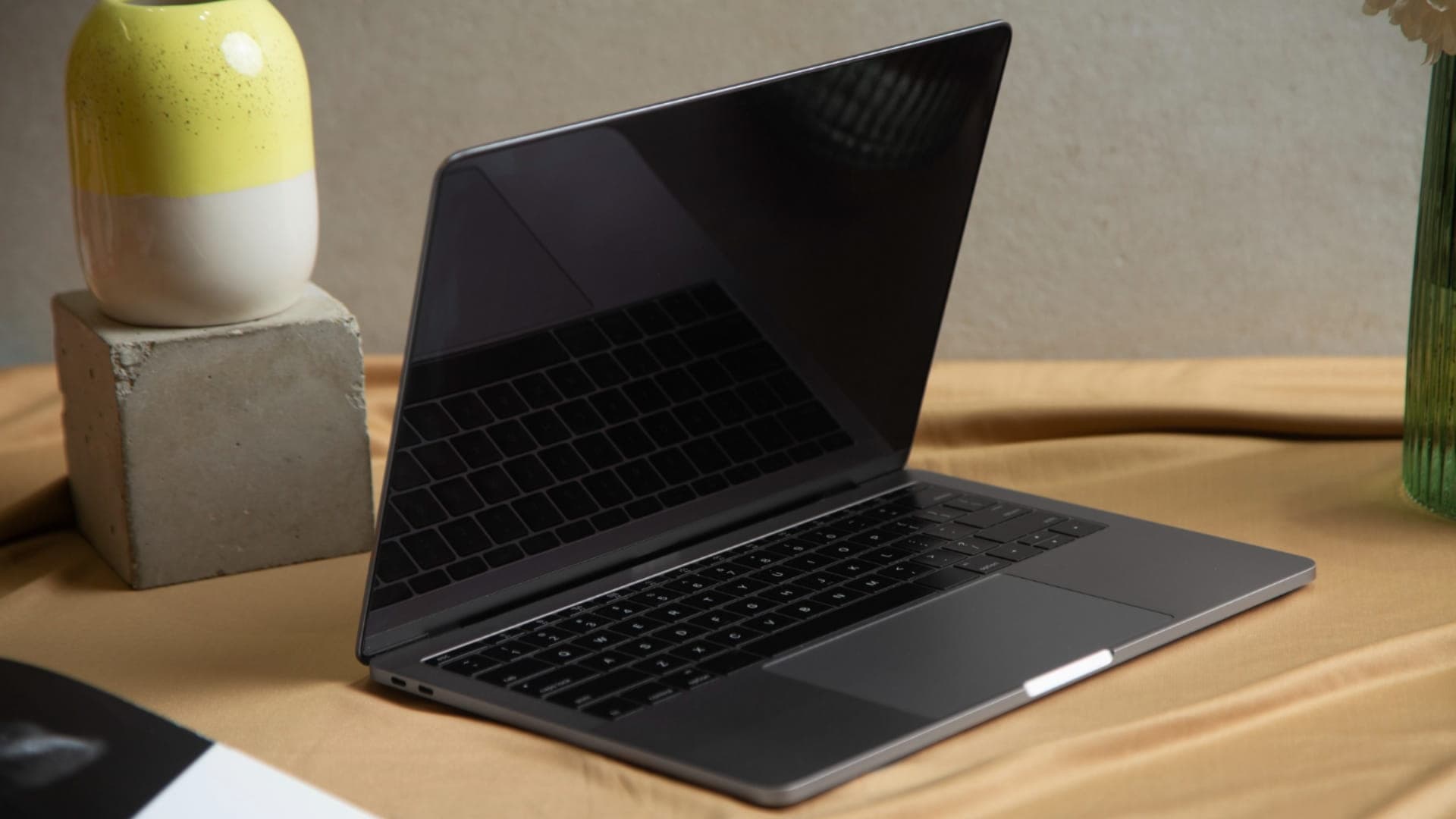 Used MacBook Air M1